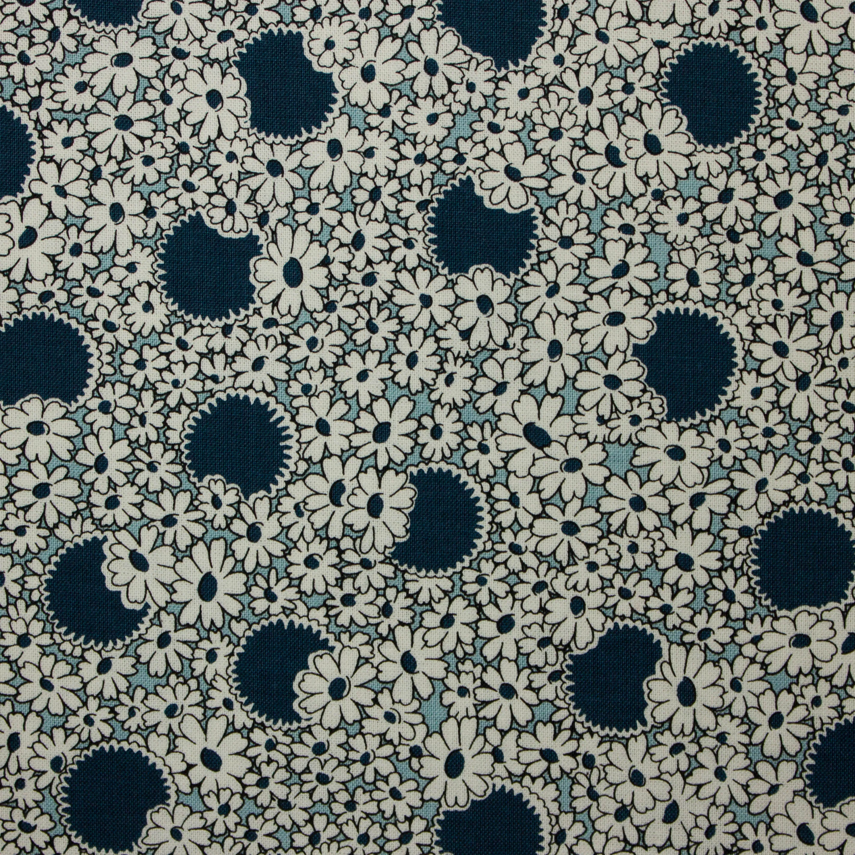Katoen blauw met witte en blauwe bloemen